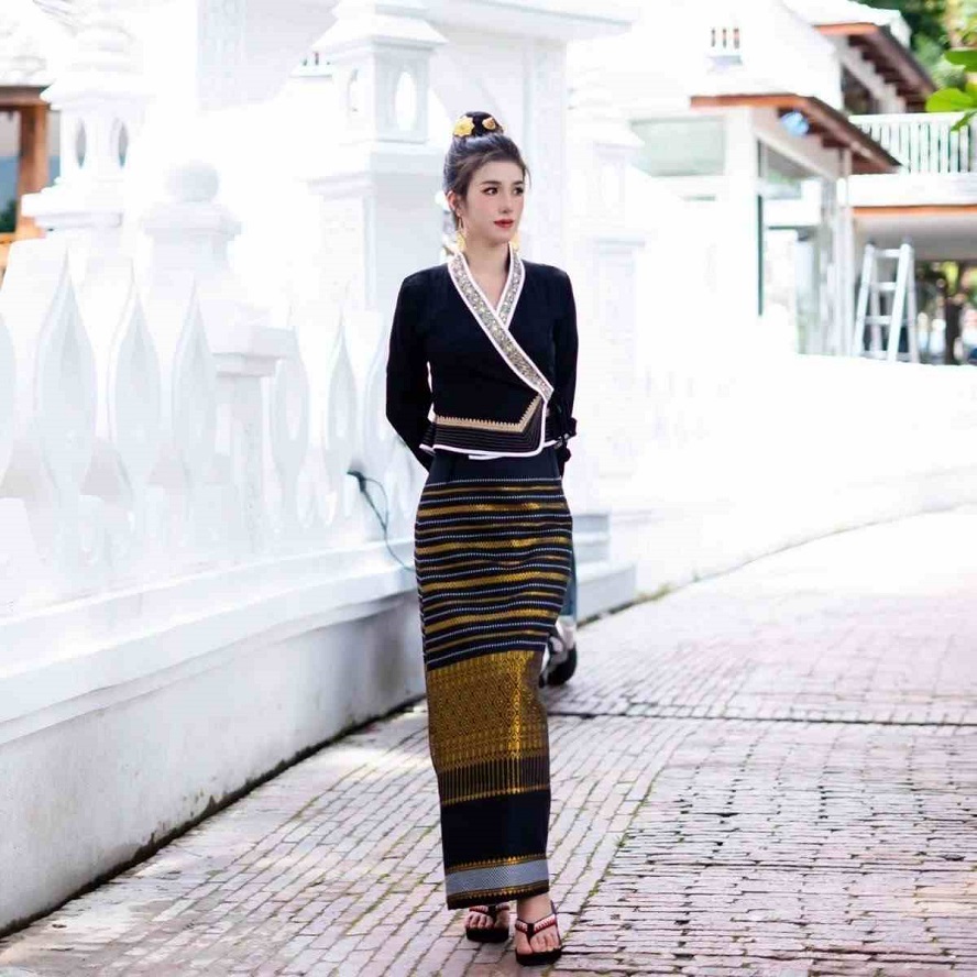 Embroidery Effect - Yunnan Xishuangbanna Dai Traditional Ethnic Suits