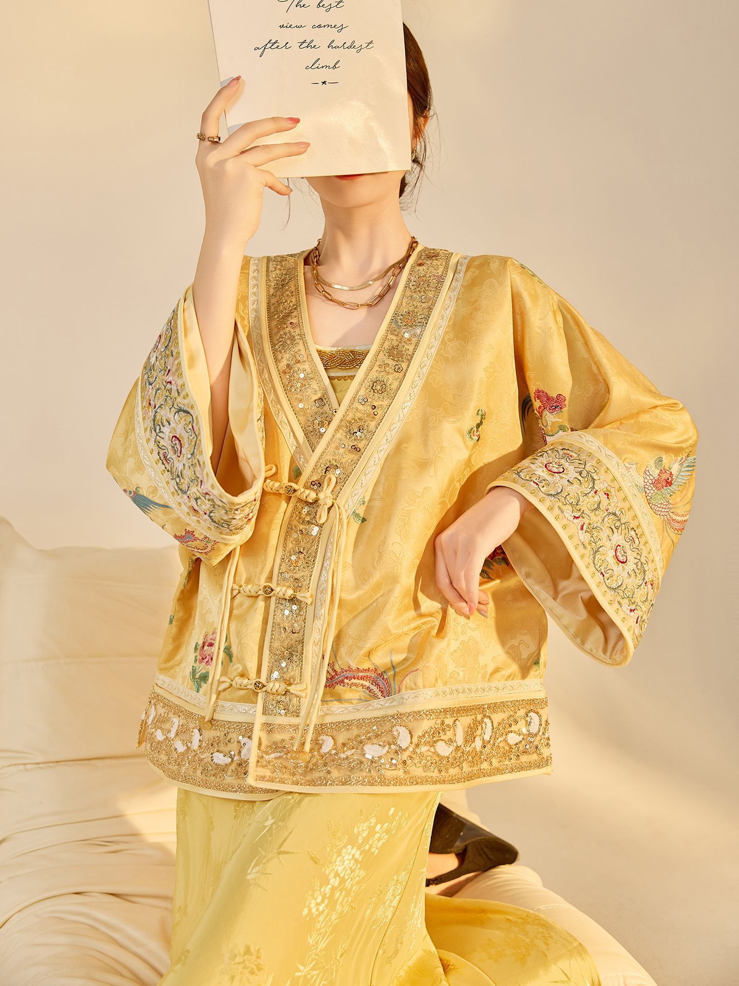 Embroidery Knit - Autumn New Fashion V-neck High-end Jacket
