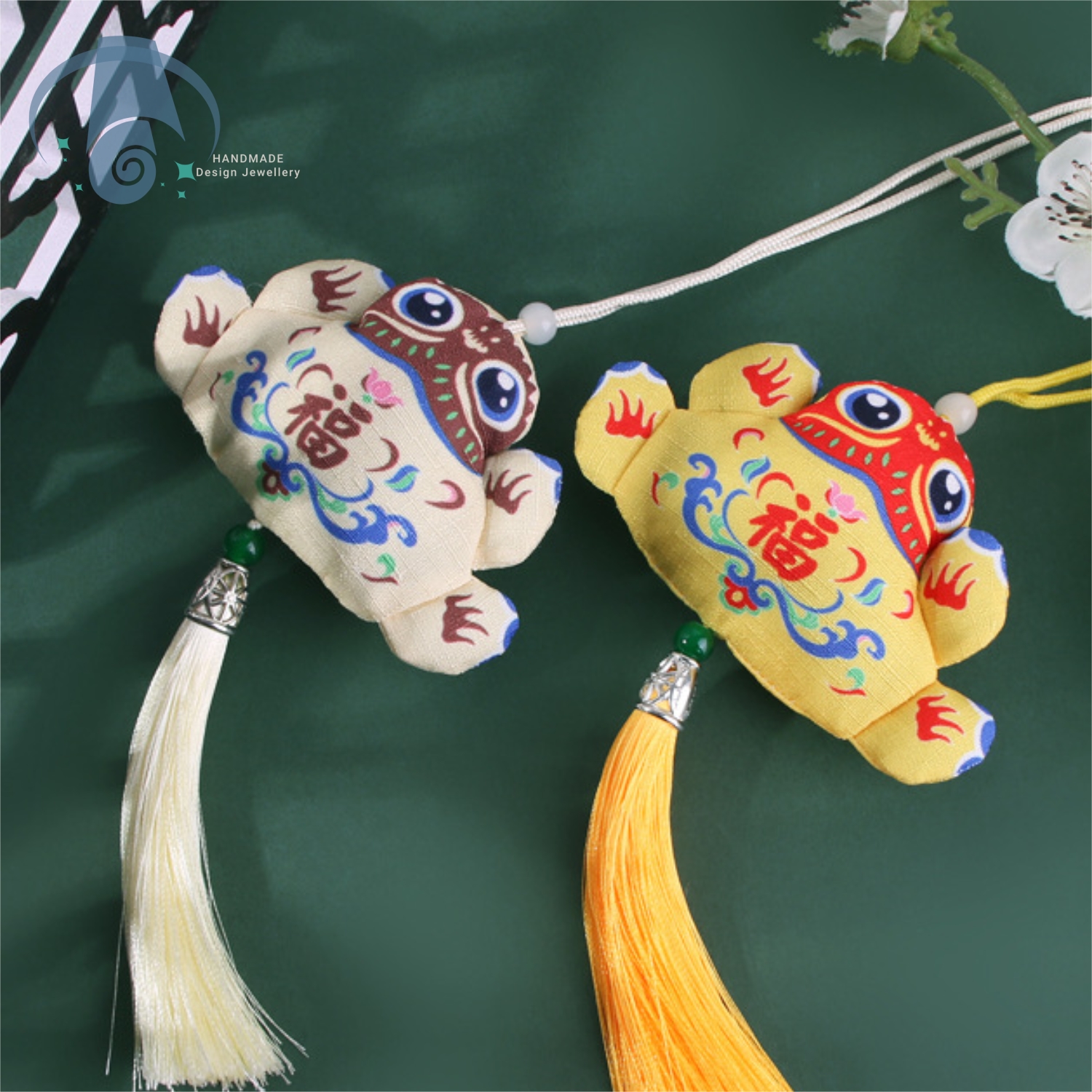 Sachet Pendant Golden Toad Des - Embroidery Alphabet Designs incelemesi ve fiyatı