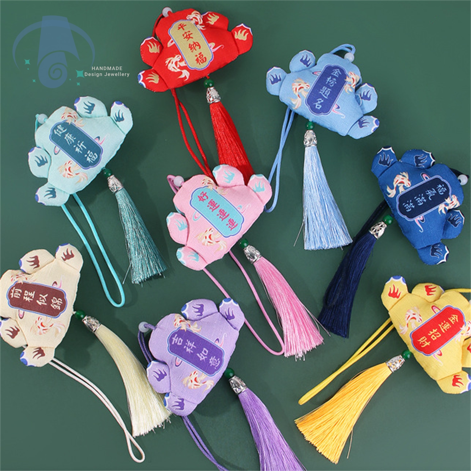 Sachet Pendant Golden Toad Des - Embroidery Alphabet Designs incelemesi ve fiyatı